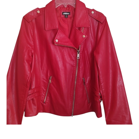 project RUNWAY Jackets & Blazers - New Project Runway Red Faux Leather Moto Jacket with Silver Trim sz XL